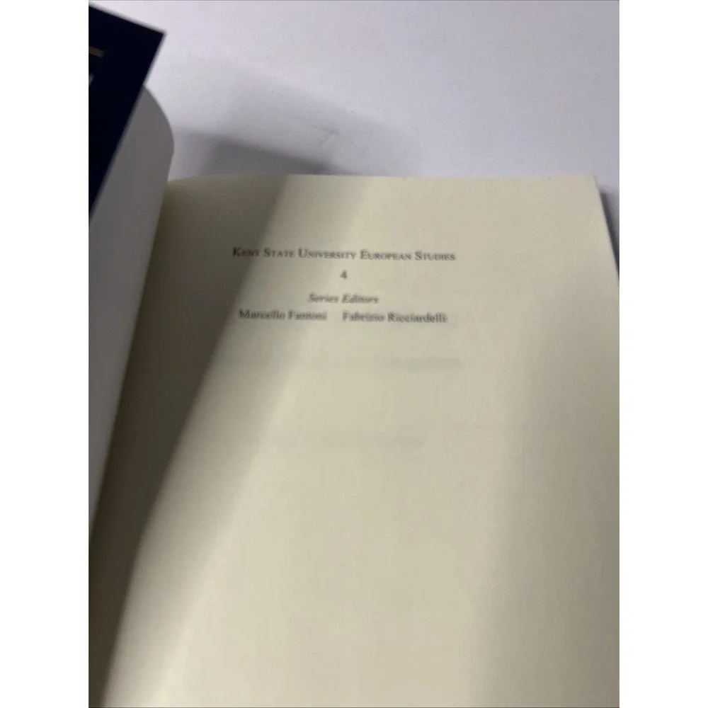 Italian Pop Culture: Media, Products, Imageries by Fabio Corsini (English) Paper